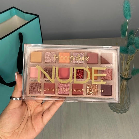 Mocallure 18 Colors Nude Matte & Glitter Eyeshadow Palette