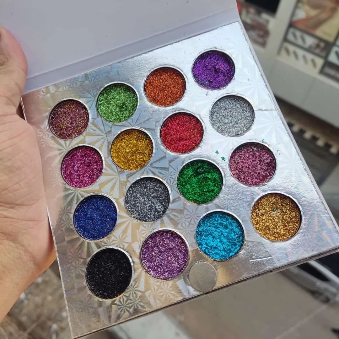 16 COLOR GLITTER PALLET