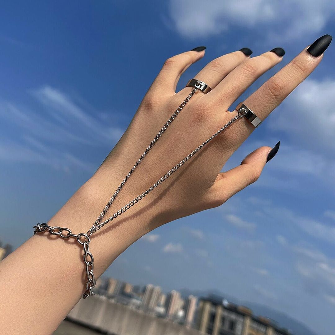 2 Ring Chain Bracelet Set, Unique Double Rings Finger Bracelets For Women And Men, Adjustable Bracelets Hand Chain Wristband