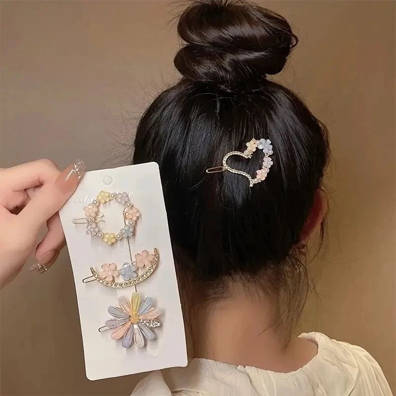 4pcs Elegant and Unique Flower Rhinestone Hair Clip, Rhinestone Pearl Hair Clip Set