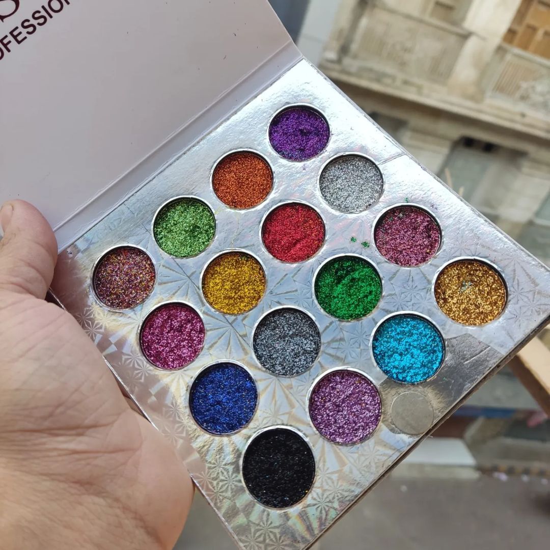 16 COLOR GLITTER PALLET