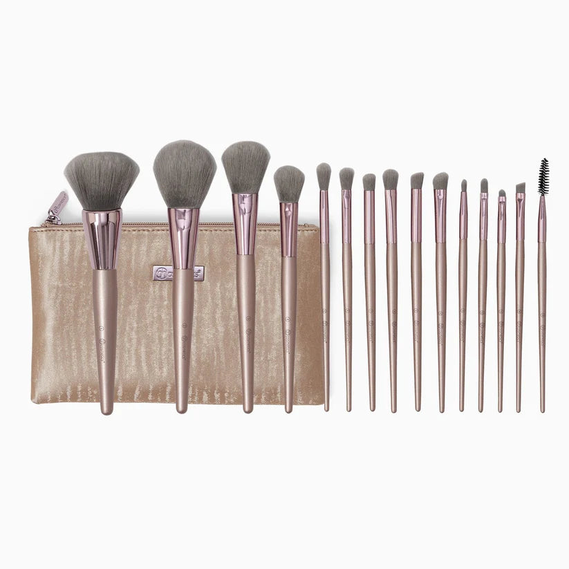 15pcs Soft Makeup Brushes with Leather Pouch Eyeliner Eyeshadow Brush Cosmetic Foundation Blush Powder Blending Beauty Makeup Brushes Set