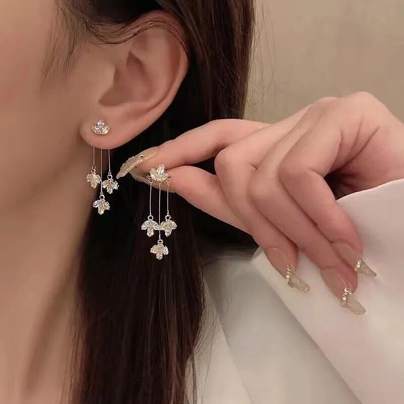 2pcs New Exquisite Maple Leaf Earrings Luxury Maple Leaf Tassel Earrings