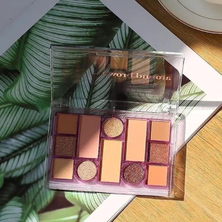 12 Colors Miss Lara Eyeshadow Palette