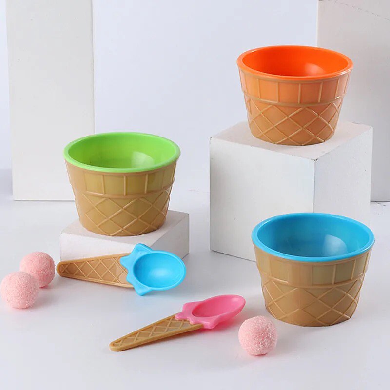 Set of 4 Cone Shape Ice Cream Cups Dessert Bowls Summer Kids Party Dessert Cups Ice Cream Spoons and Bowls Set