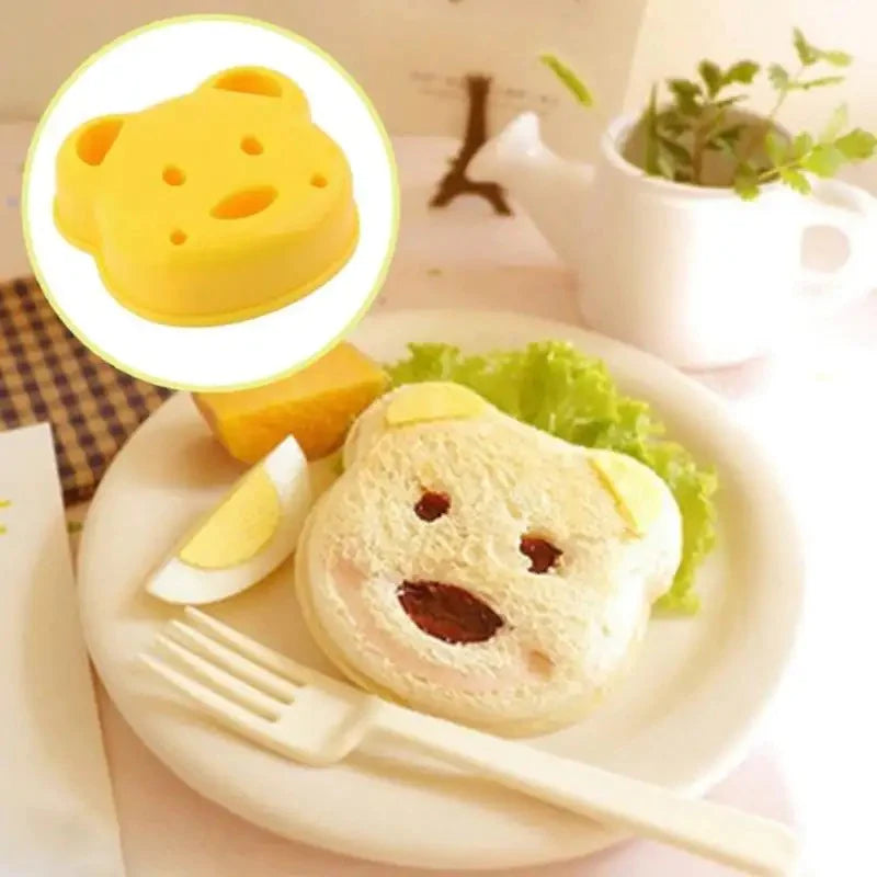 Sandwich Mold Bear Shape Sandwich Mold Cutter Cake Biscuit Bread Sandwich Shapers Maker for Kids Pastry Tools